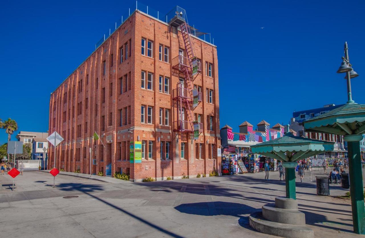 Venice Breeze Suites Los Angeles Exterior photo